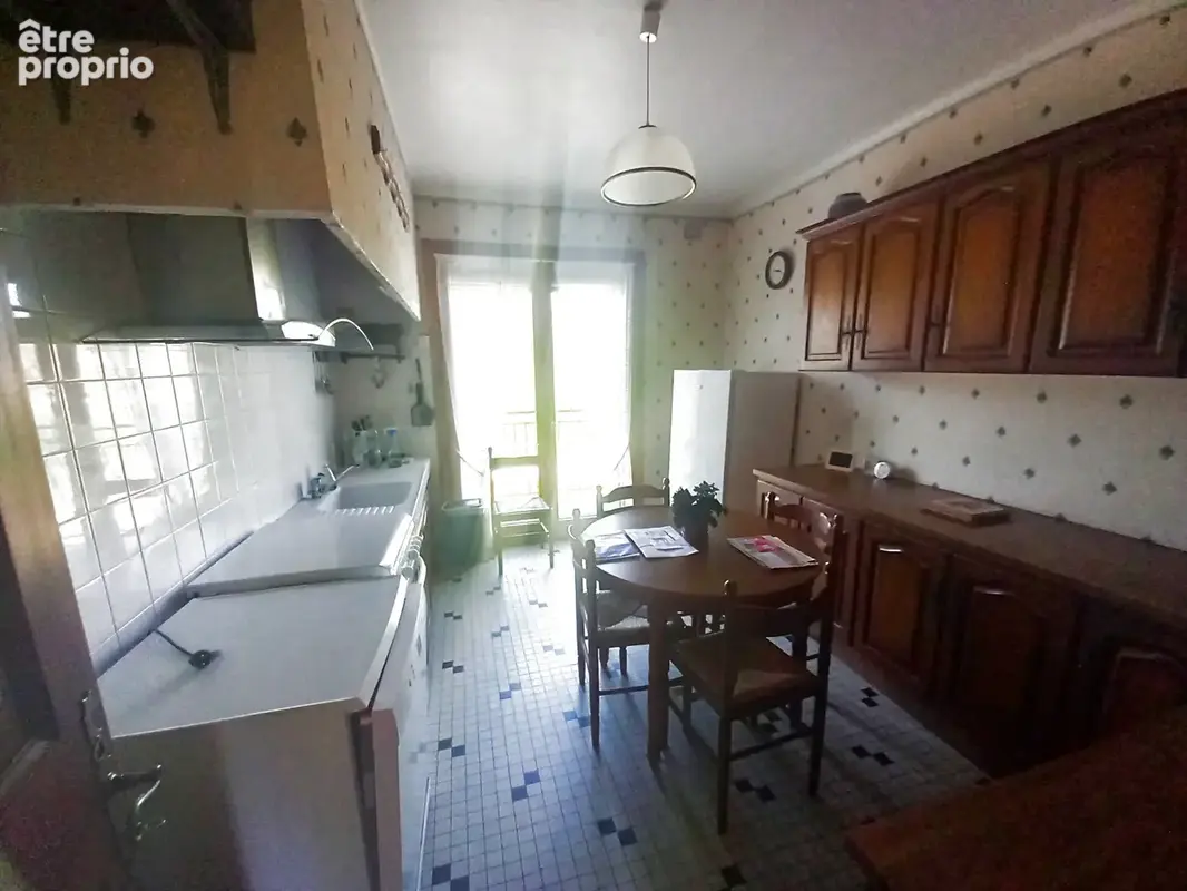 Exclusivité - maison   avec jardin clos  de 2000 m2  et dépendance - photo 9