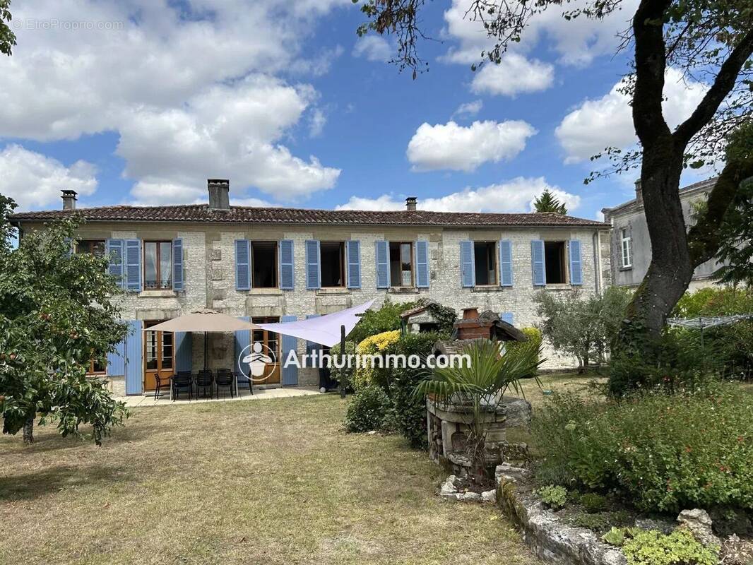 Maison à PAILLE
