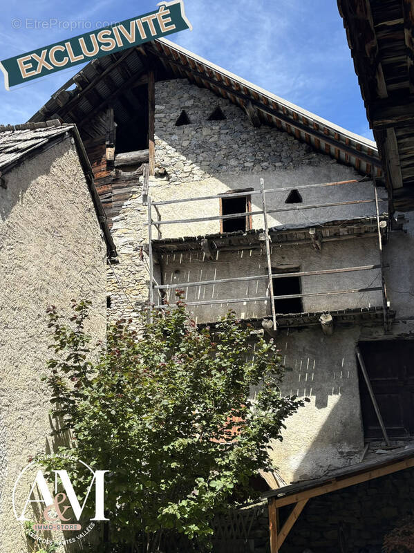 Maison de village à rénover - photo 2