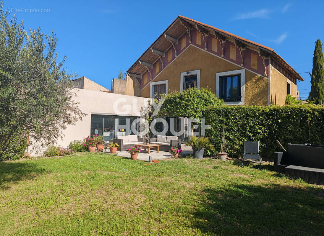 Maison à MAZAN