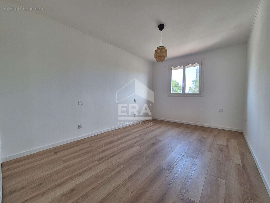 Maison totalement renovée à vendre à Saint Cyprien - Confort moderne - photo 13