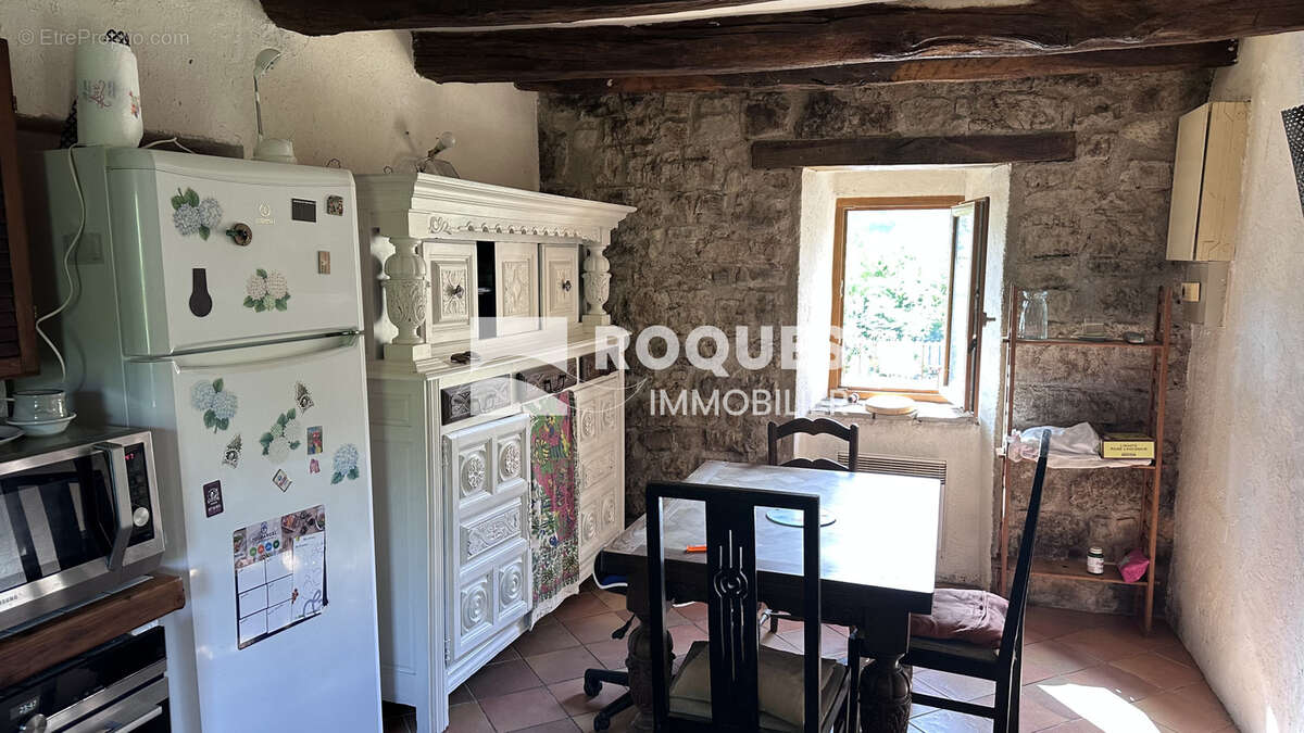 Maison à CEILHES-ET-ROCOZELS