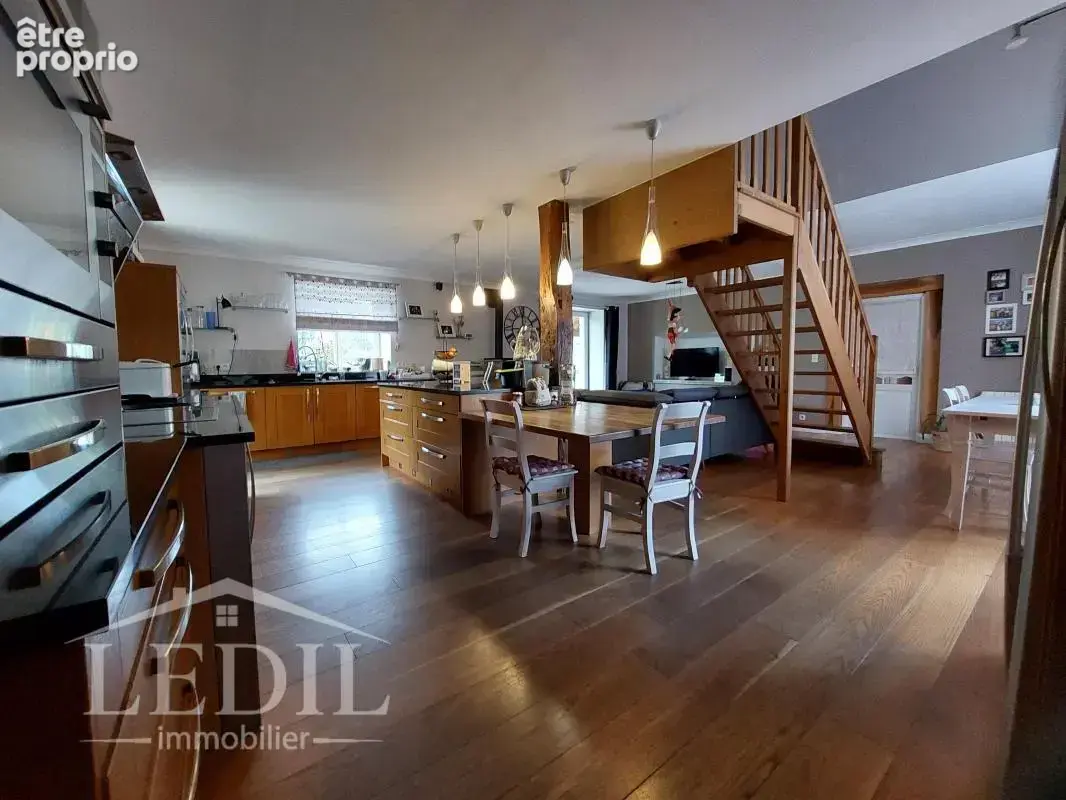 Propriété 3 habitations en pierres-piscine-grange - photo 4