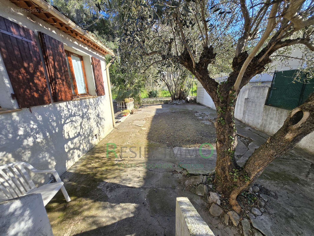 Maison à SAINT-MARTIN-DU-VAR