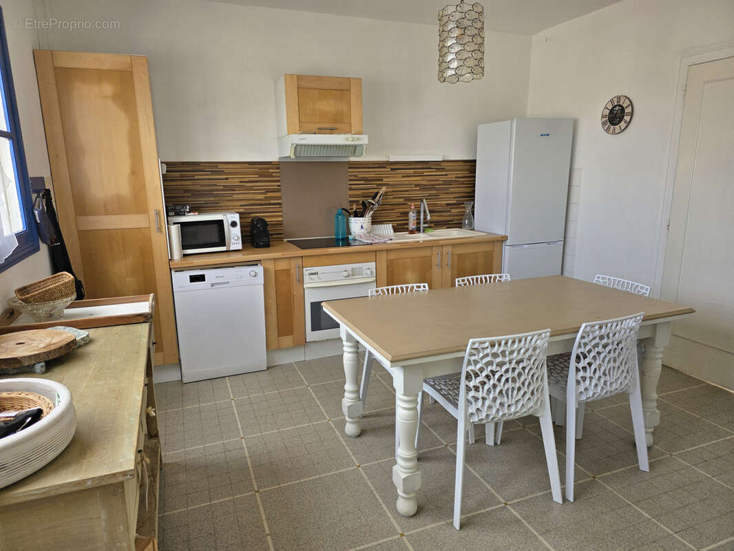 Maison à LA BREE-LES-BAINS