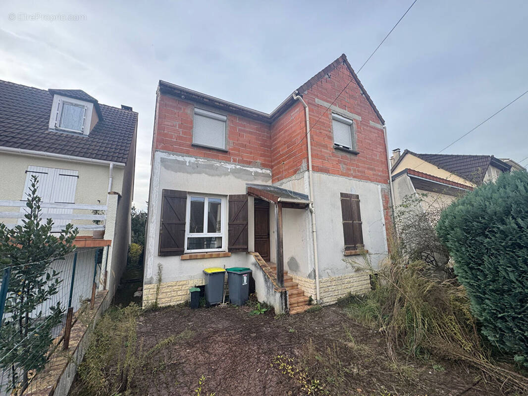 Maison à TREMBLAY-EN-FRANCE