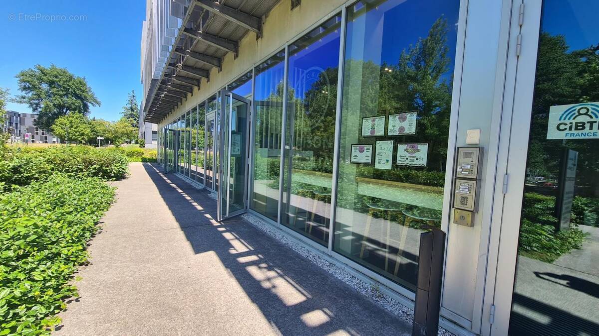 Commerce à SAINT-HERBLAIN