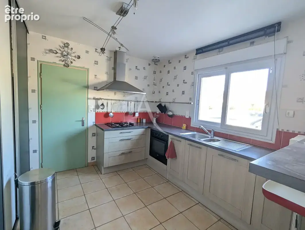 A vendre - maison - challans - photo 6