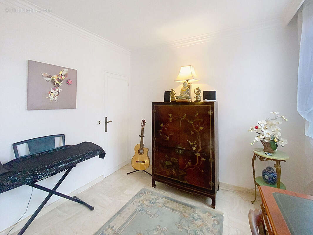 Maison à SAINT-MAUR-DES-FOSSES