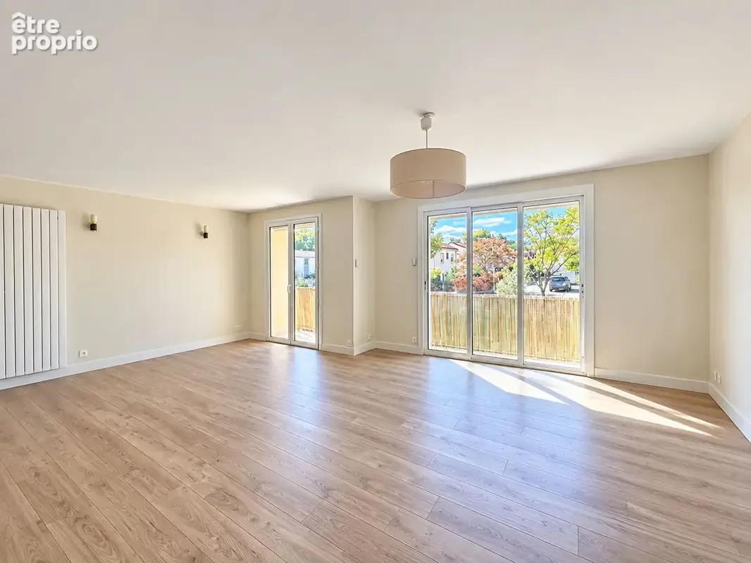 Mérignac - Appartement T3 de 82,41m², rénové, avec balcon et parking - photo 4