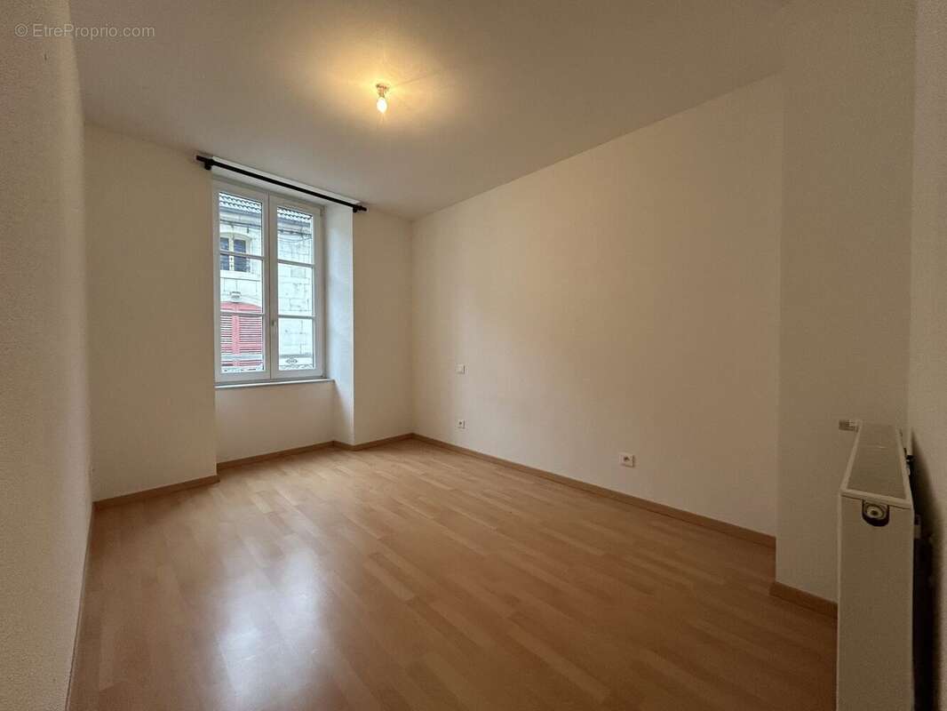 Appartement à DAMPIERRE-SUR-SALON