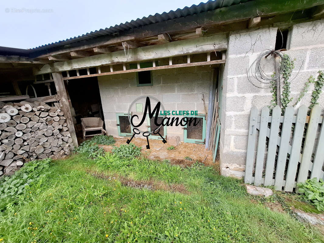 Maison à SAINT-SORNIN-LEULAC