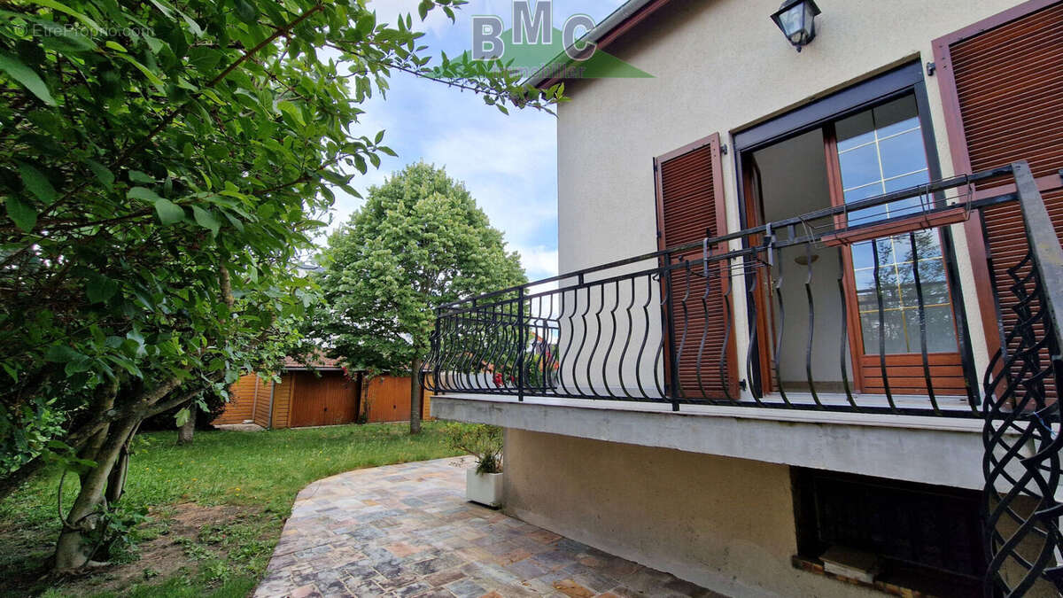 Maison à LE PLESSIS-BOUCHARD