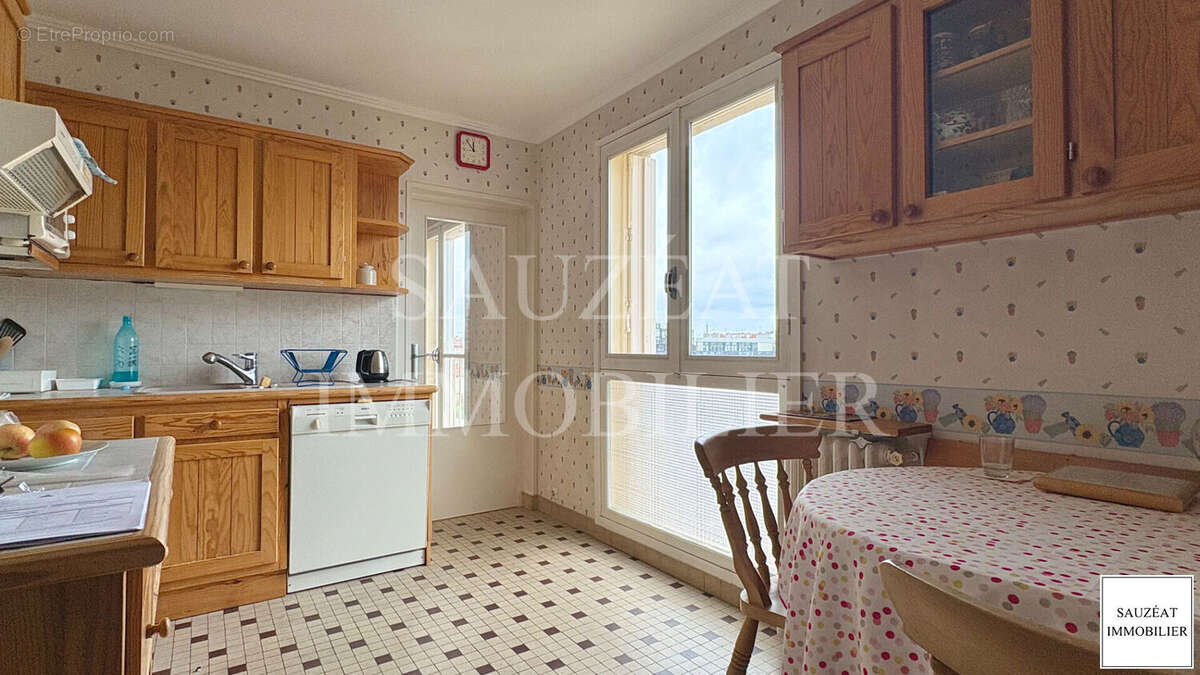 Appartement à MONTROUGE