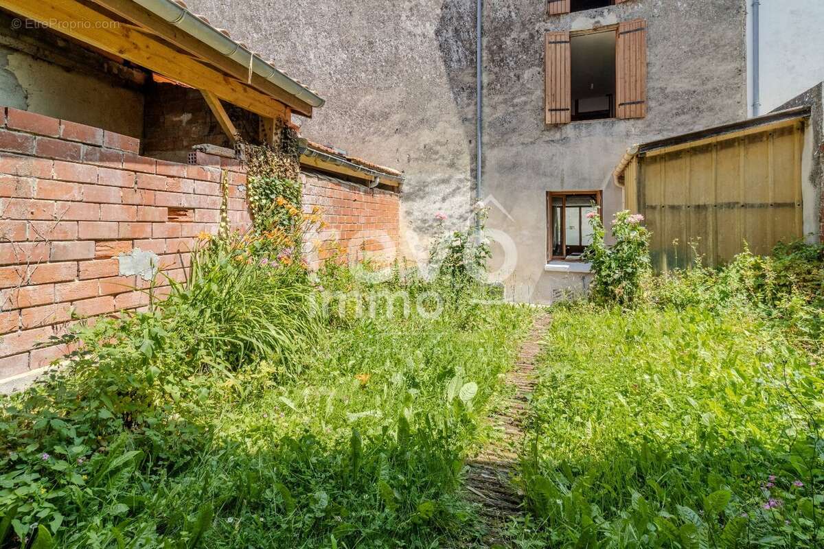 Maison à MONSEGUR