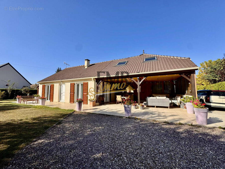 Maison à SAINT-PIERRE-SUR-DIVES