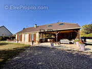 Maison à SAINT-PIERRE-SUR-DIVES