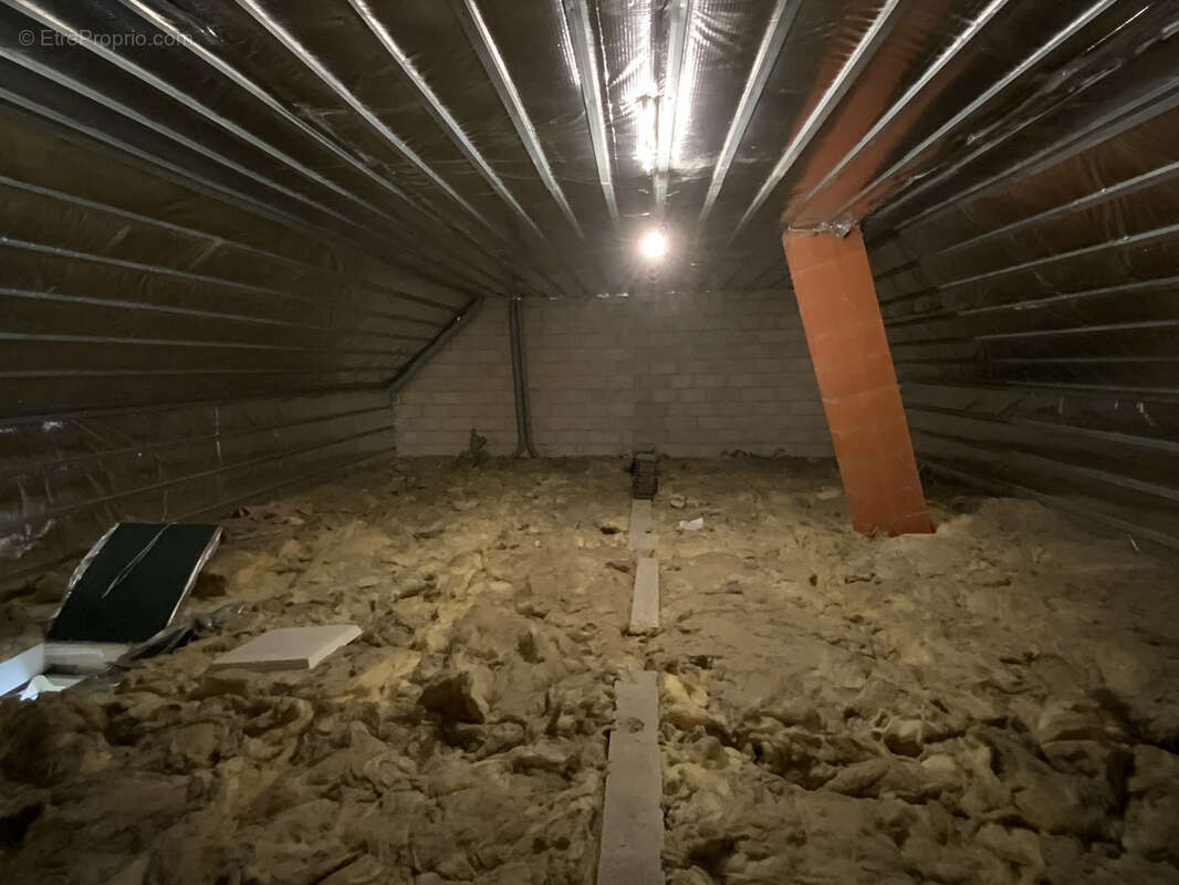 Maison à SAINTE-GENEVIEVE-DES-BOIS