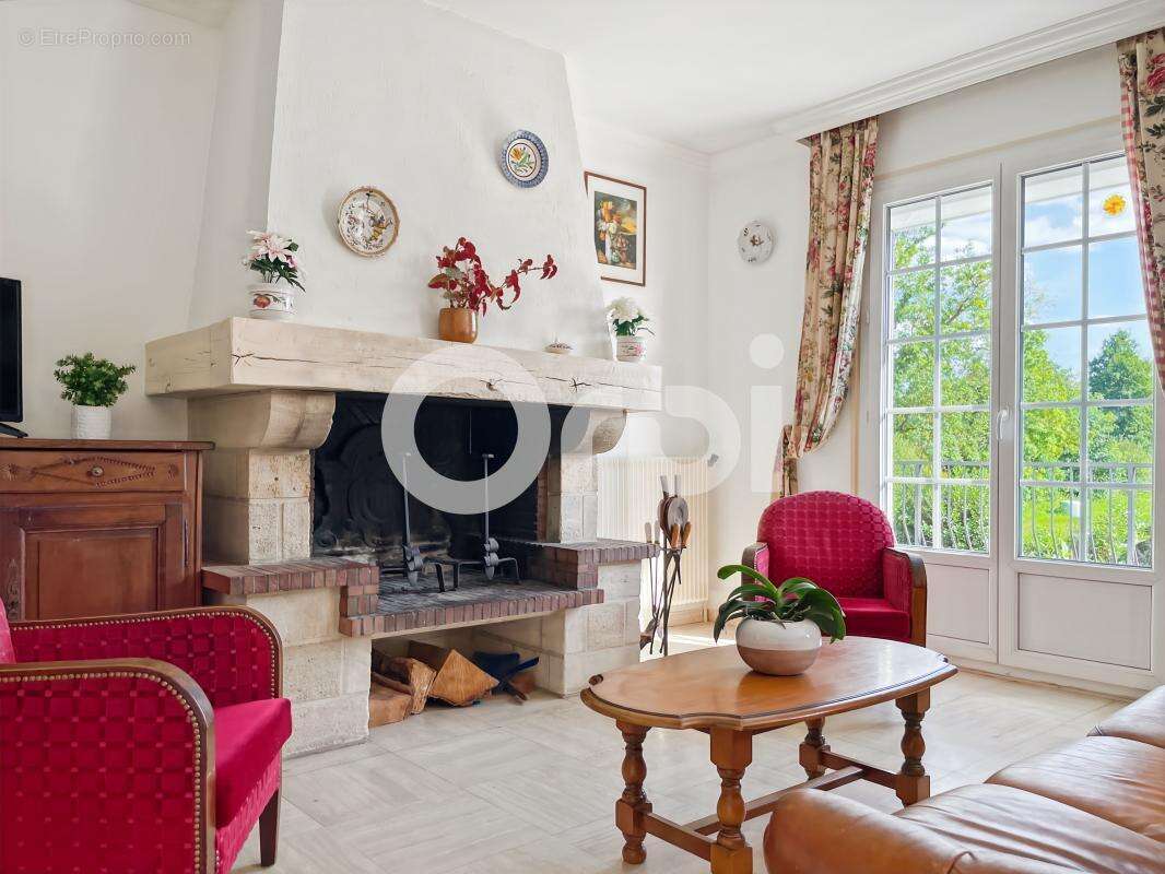 Maison à ARNIERES-SUR-ITON