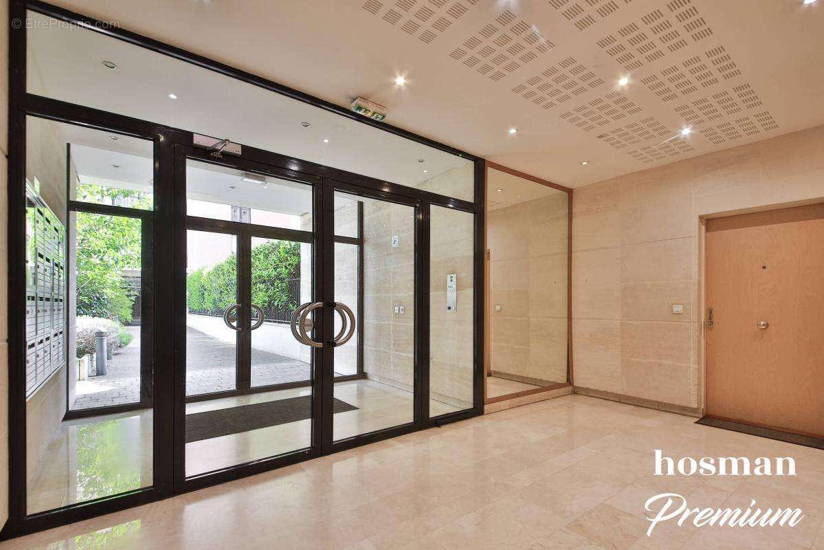Appartement à PARIS-17E