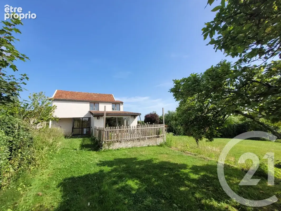 Maison 6 pièces 136 m² à vendre à La Chapelle-Naude (71500) - photo 16