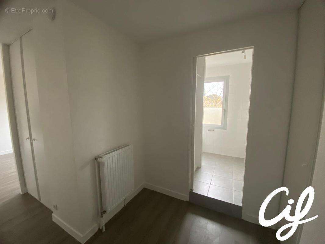 Appartement T1B NANTES Hauts-Pavés - 28.55 m2  106 000 Euros - photo 4