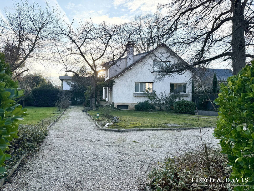 Maison à VAUCRESSON