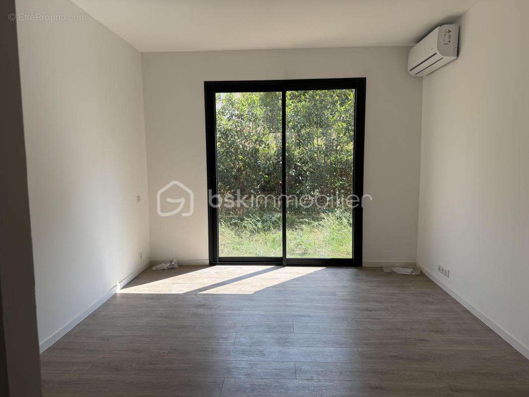 Maison neuve de 170 m2, 5 chambres, piscine, à toulon- quartier  la serinette - photo 20