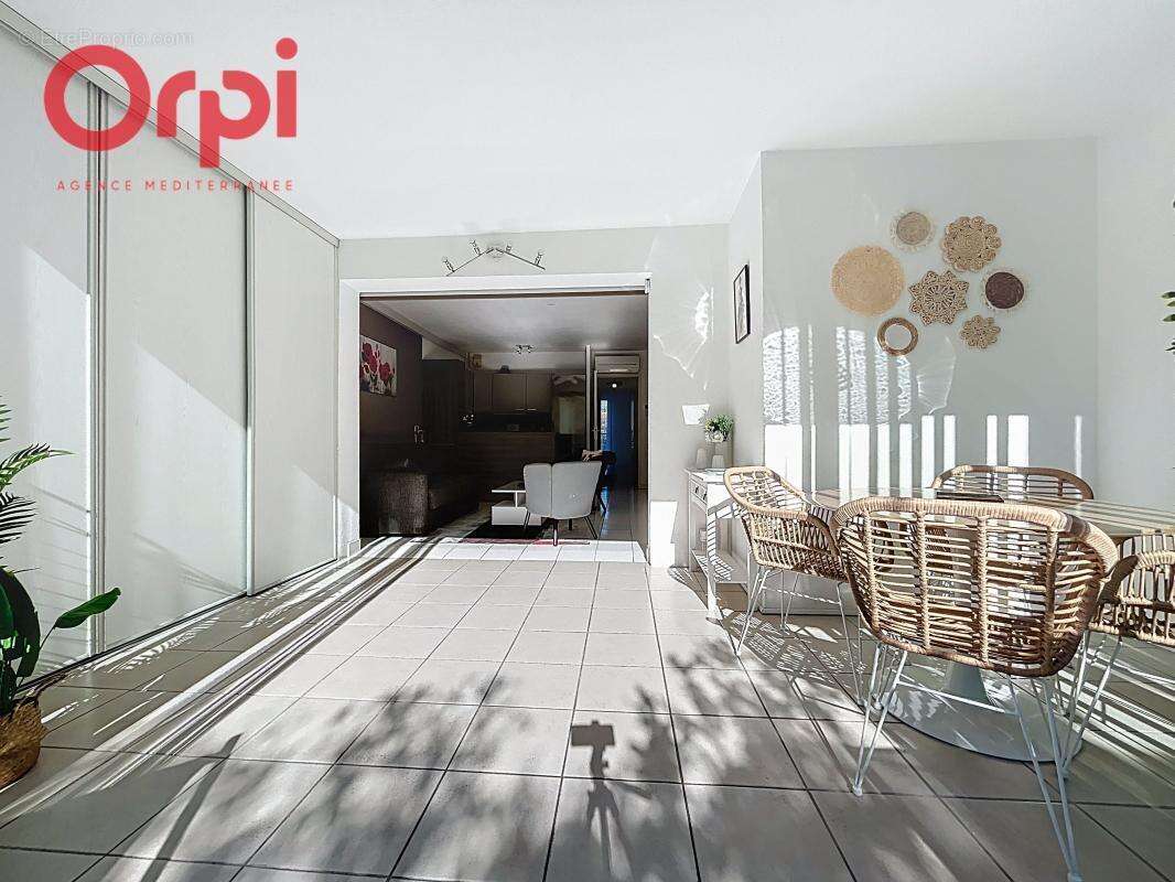 Appartement à FREJUS