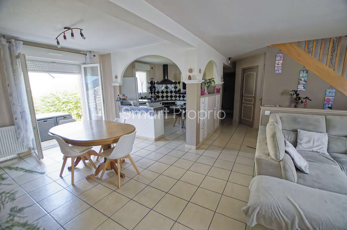 A VENDRE   GUIPRY-MESSAC   Maison individuelle de 2004, 4 chambres, 112 m2 habitables - photo 8