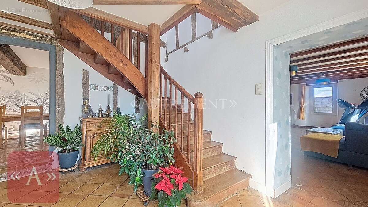 Maison à MONTGAILLARD