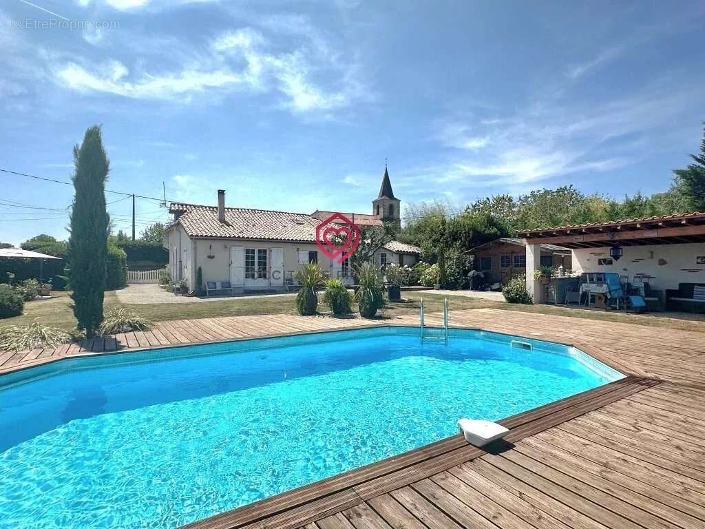 Maison à MIELAN