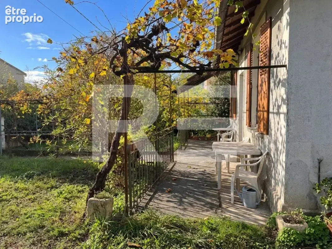 Belle opportunité à Alès 30100 - Maison de plain pied 92 m2 à rénover - photo 10