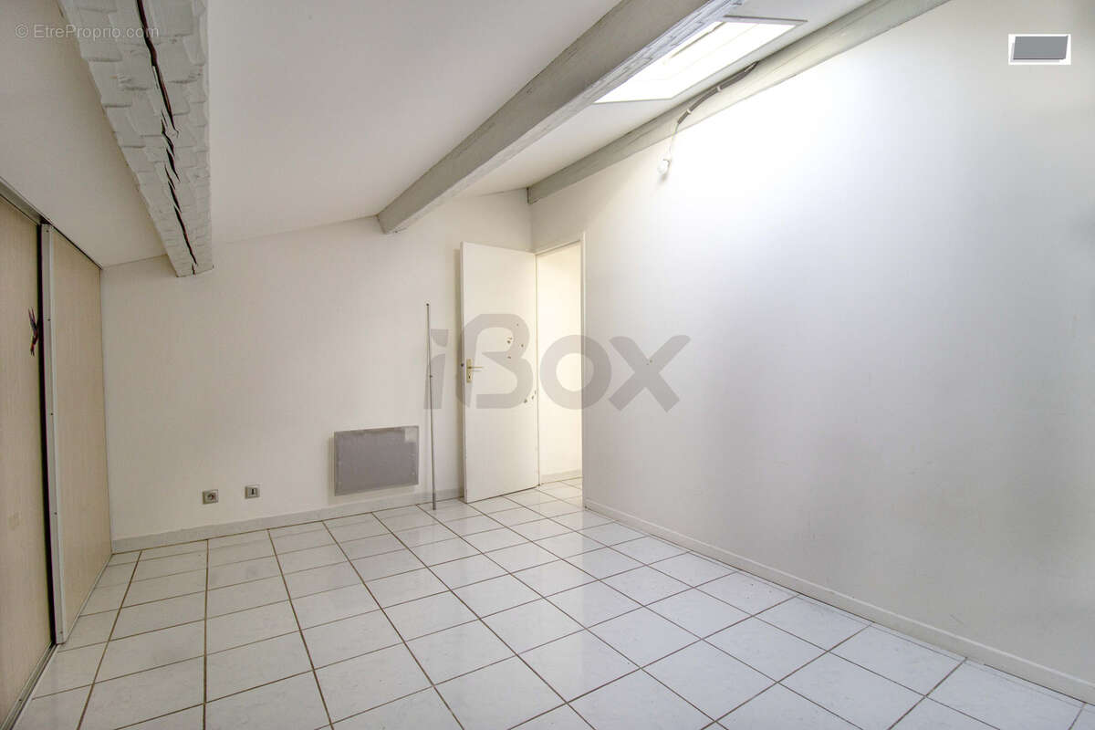 Appartement à SIX-FOURS-LES-PLAGES