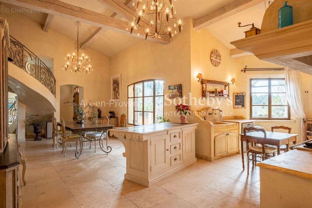 Maison à AIX-EN-PROVENCE