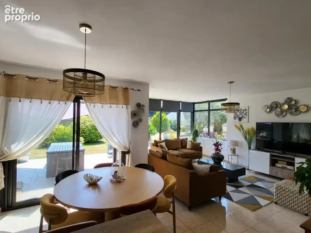 Nouveau sur le marché : belle maison à Louannec, 4 chambes, quartier recherché, chauffage par géothermie ! - photo 9