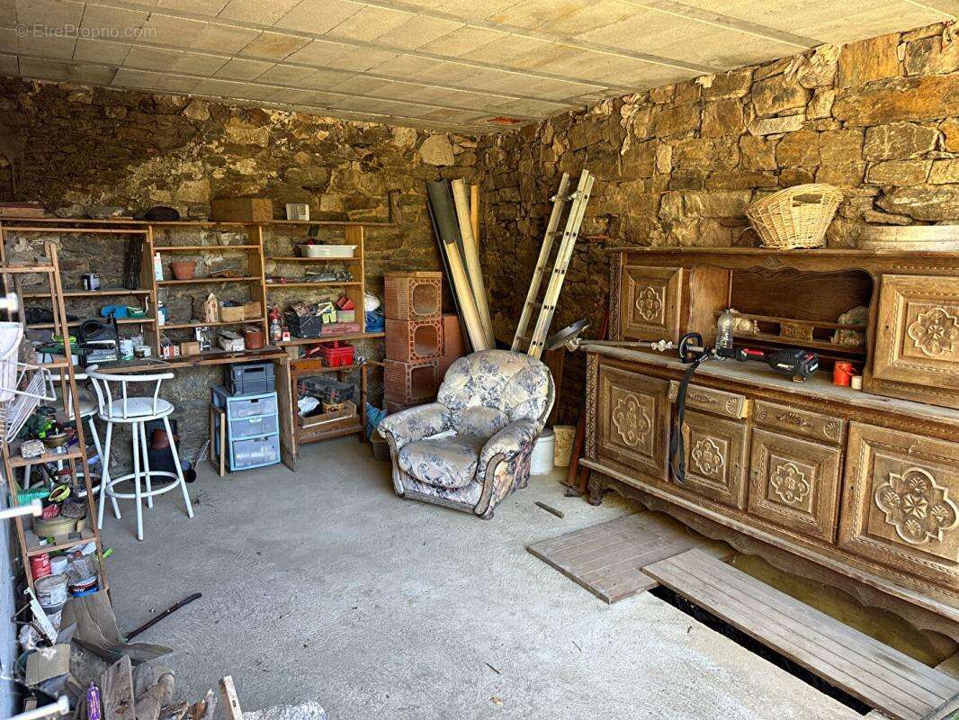 Authentique maison de hameau avec dépendances et vue dégagée - photo 17