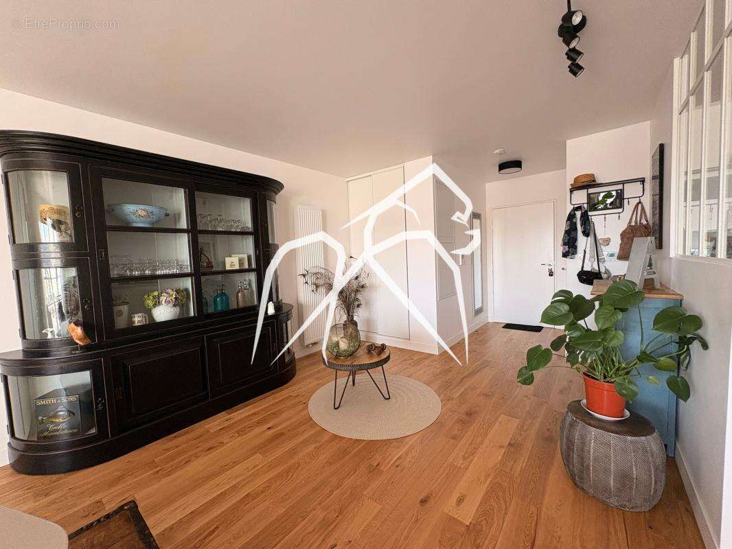 Appartement à MONT-SAINT-AIGNAN