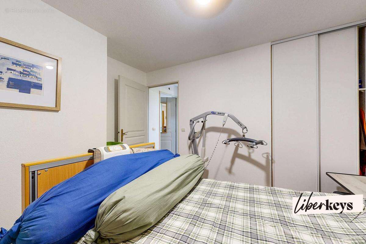 HOMPS : Charmante maison de 64m² avec extérieur vue sur le lac - photo 12