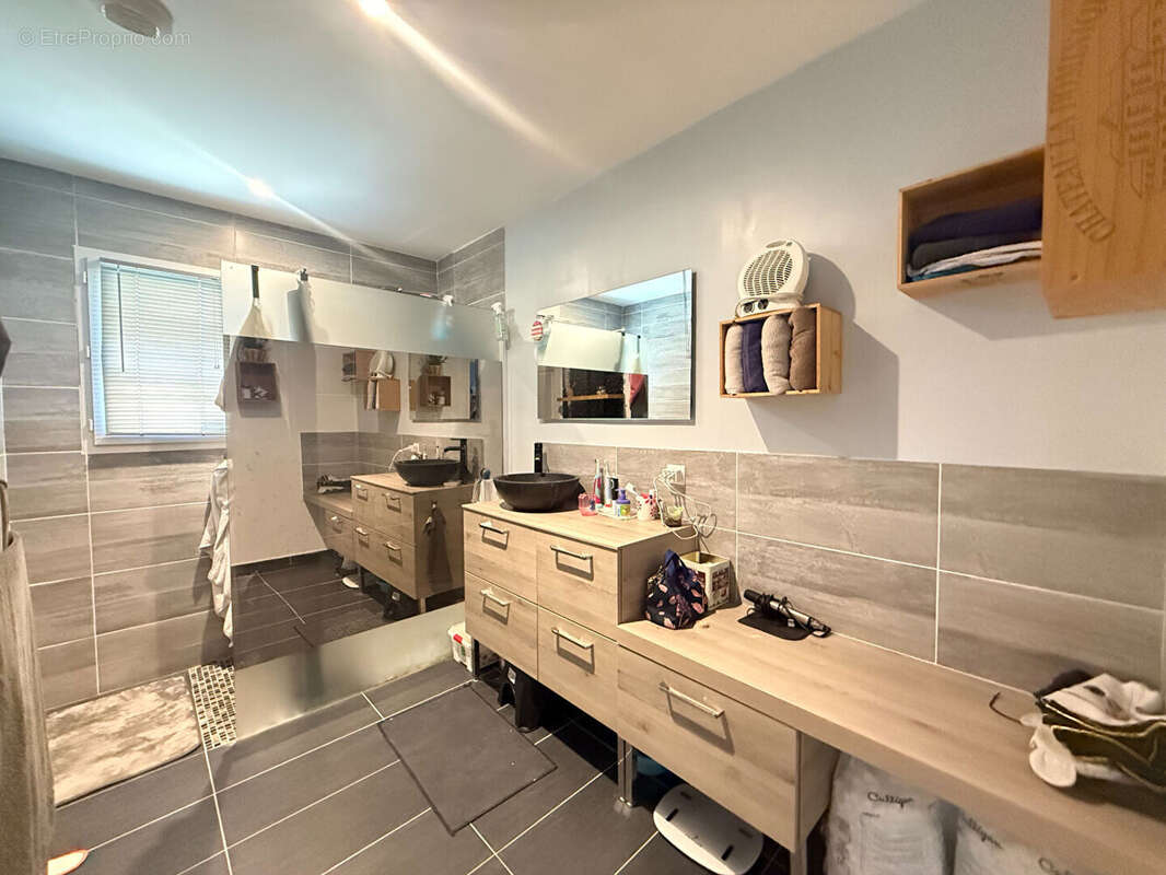 Cauzac - Maison contemporaine de plain-pied dans un cadre privilégié - photo 12