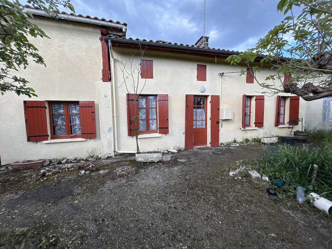 Maison à SAINT-DENIS-DE-PILE