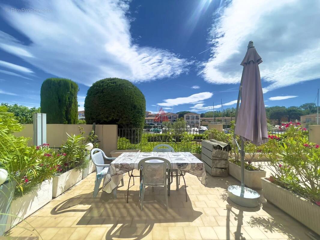 Appartement à COGOLIN