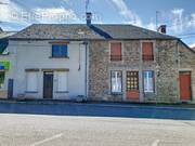 Appartement à LA ROCHE-EN-BRENIL