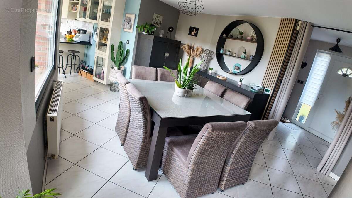 Maison à LYS-LEZ-LANNOY