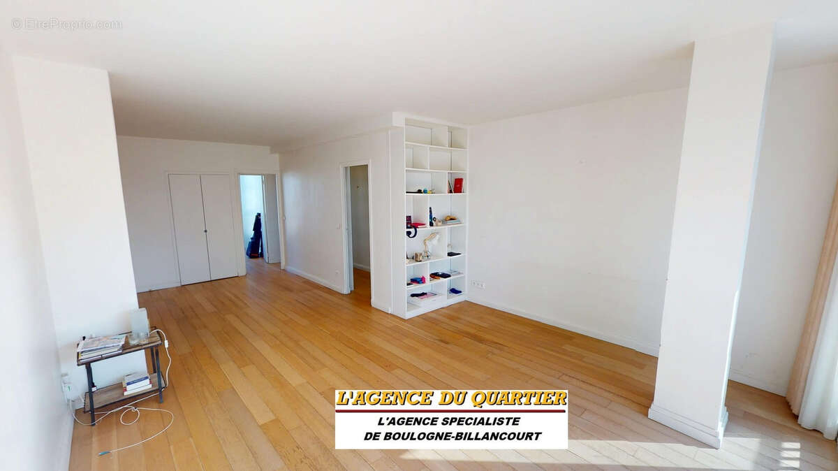 Place Corneille 3/4 pièces en étage élevé, 77 m² - photo 4