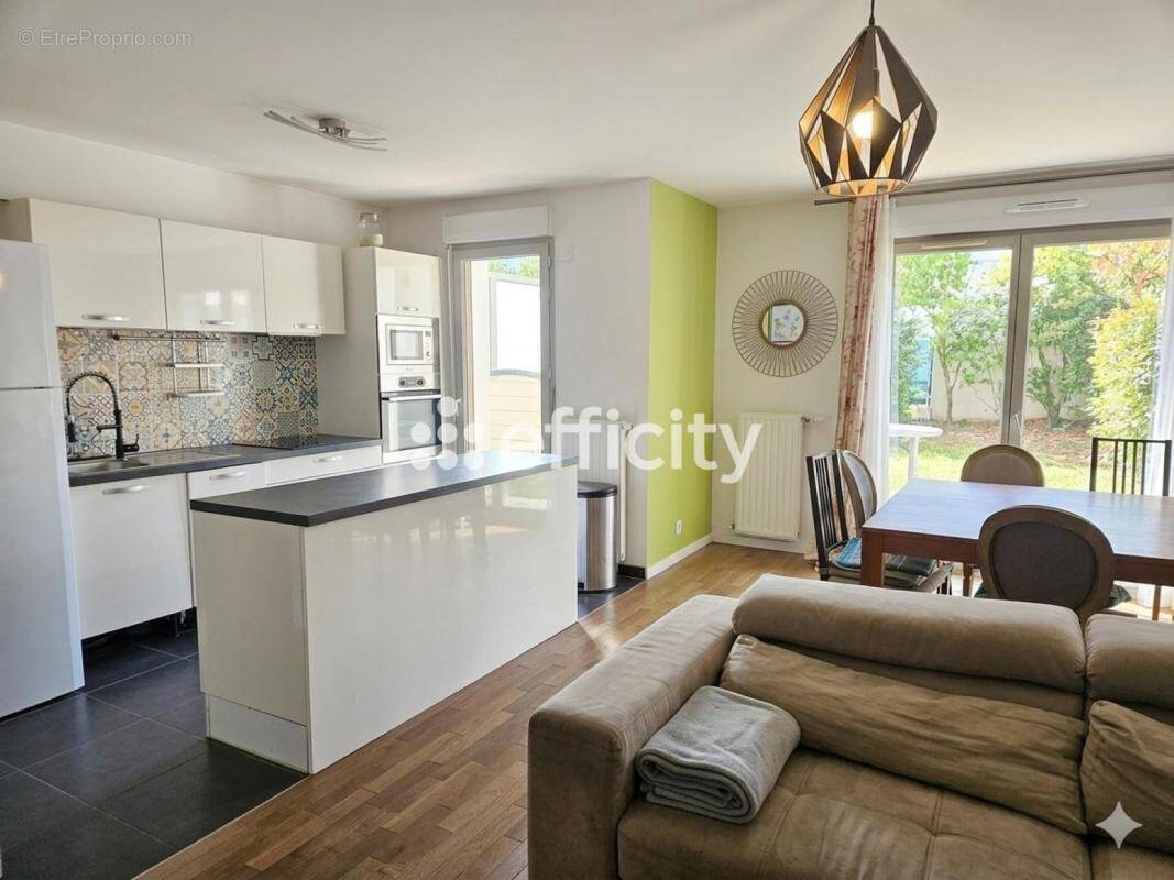 Maison à SAINT-CYR-L'ECOLE