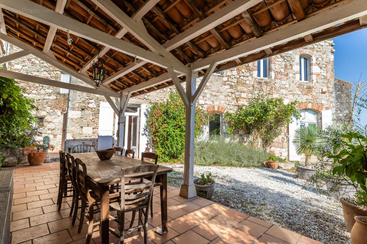 Maison de village avec jardin et piscine - photo 9