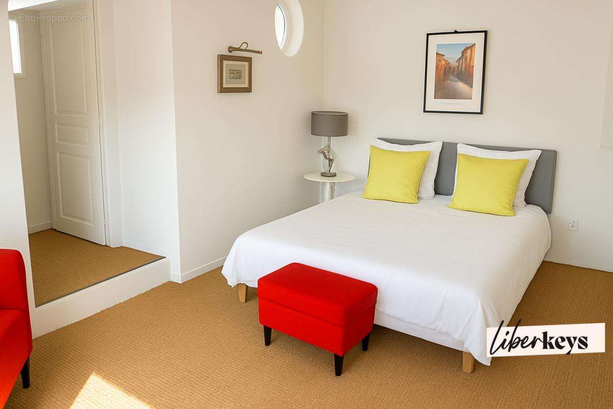 Appartement à MOUSTIERS-SAINTE-MARIE