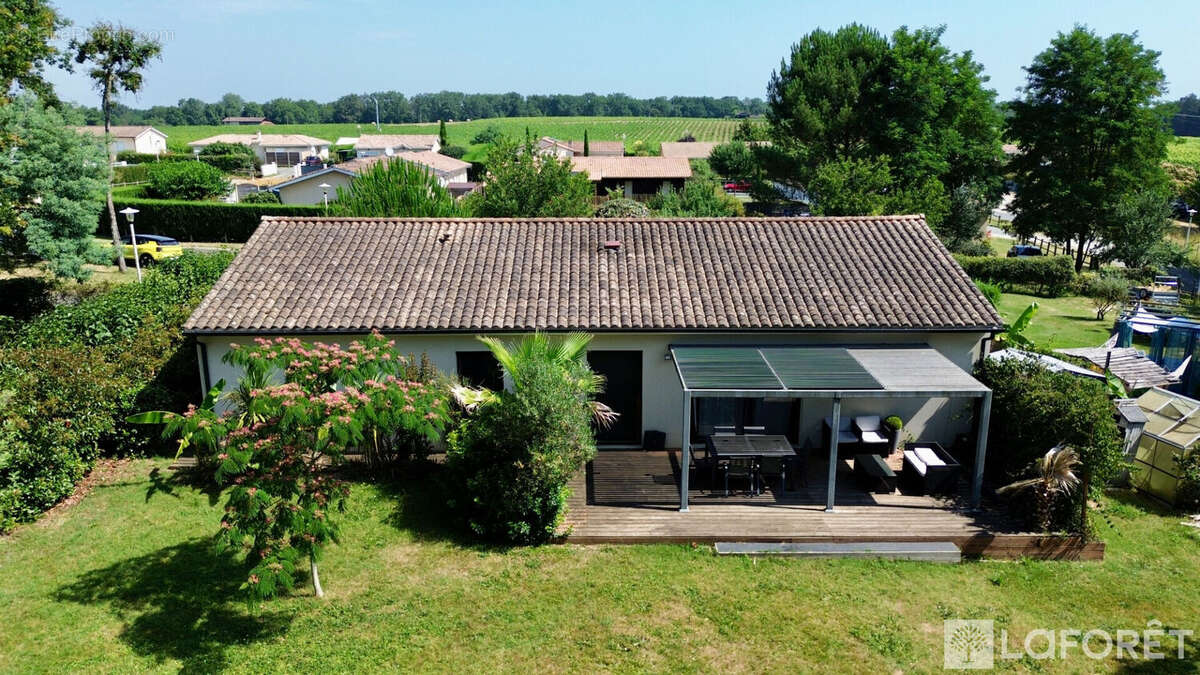 Maison à ROAILLAN