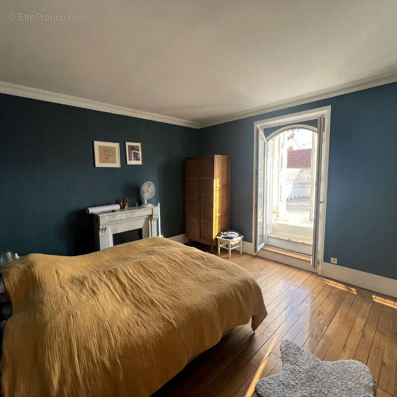 Maison à LES PAVILLONS-SOUS-BOIS